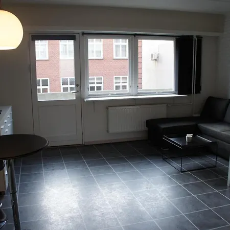 Apartment Vesterhavsgade 47. Dor 7
